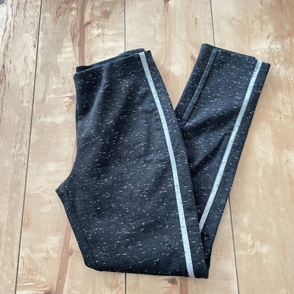 Lou & Grey Heathered‎ Dark Gray Tapered Knit Pants Women’s Size Small